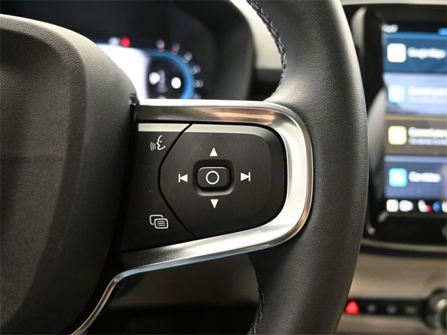 Used 2024 Volvo XC40 B5 Plus w/ Protection Package Premier image 24