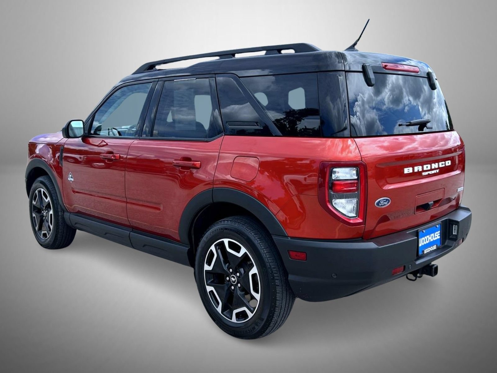 Used 2022 Ford Bronco Sport Outer Banks w/ Tech Package AWD/4WD image 7