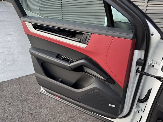 New 2026 Porsche Cayenne E-Hybrid Coupe image 14