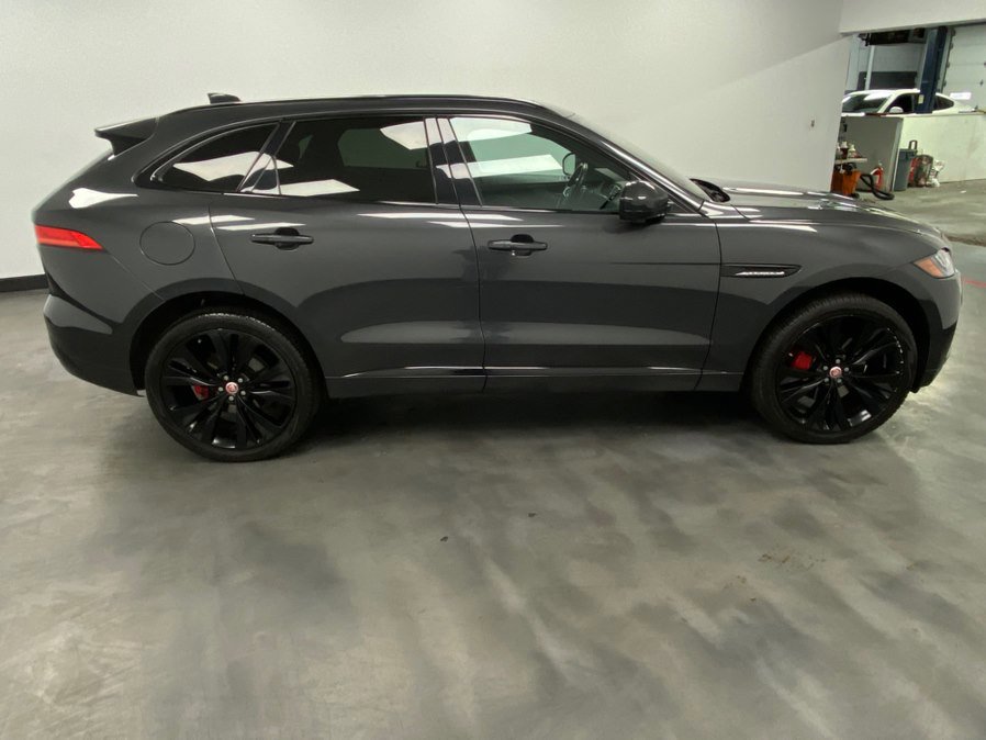 Used 2019 Jaguar F-PACE S image 7
