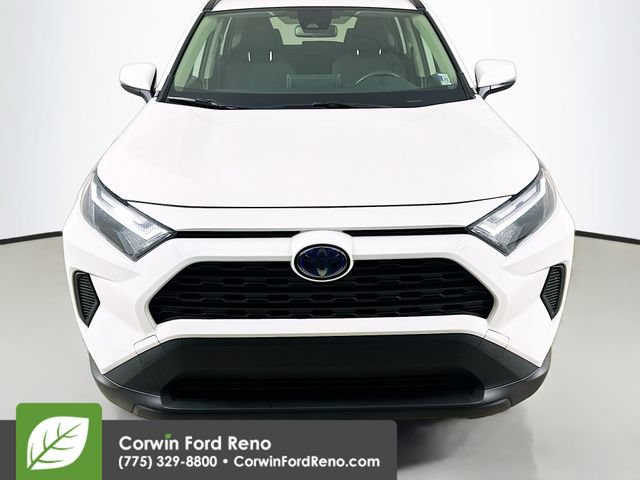 Used 2024 Toyota RAV4 XLE AWD/4WD image 2