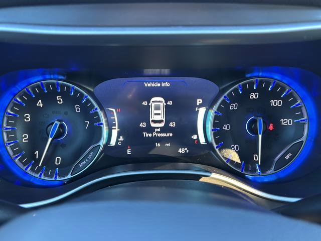 New 2026 Chrysler Pacifica Select image 28