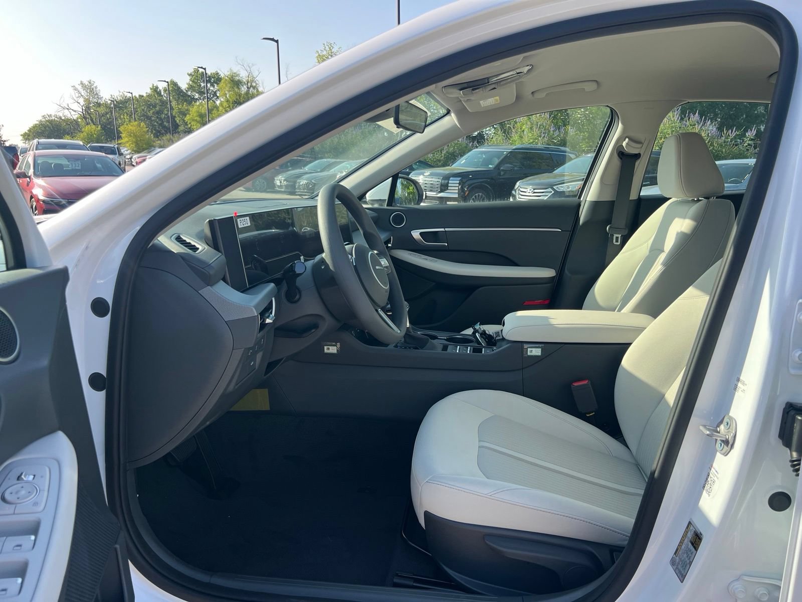 New 2026 Hyundai Sonata SE FWD image 21