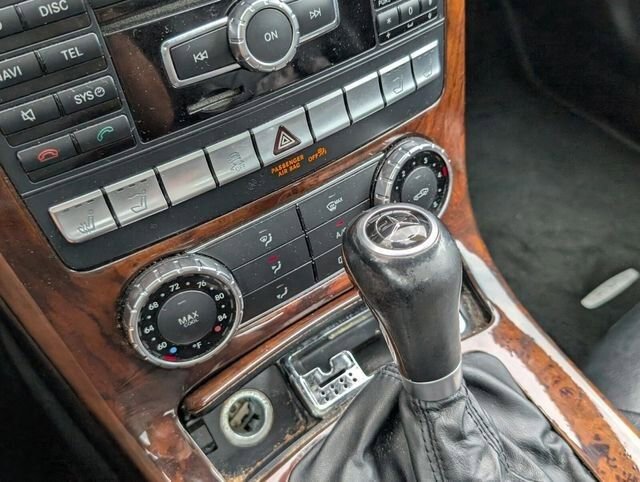 Used 2012 Mercedes-Benz SLK 350 image 29