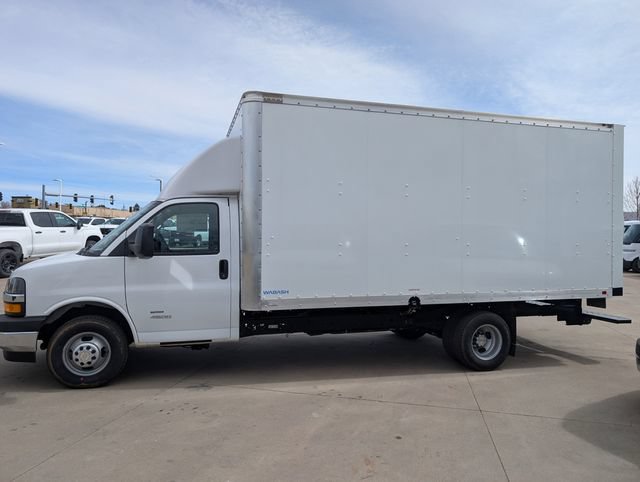 New 2024 Chevrolet Express 4500 Extended w/ Power Convenience Package RWD image 2