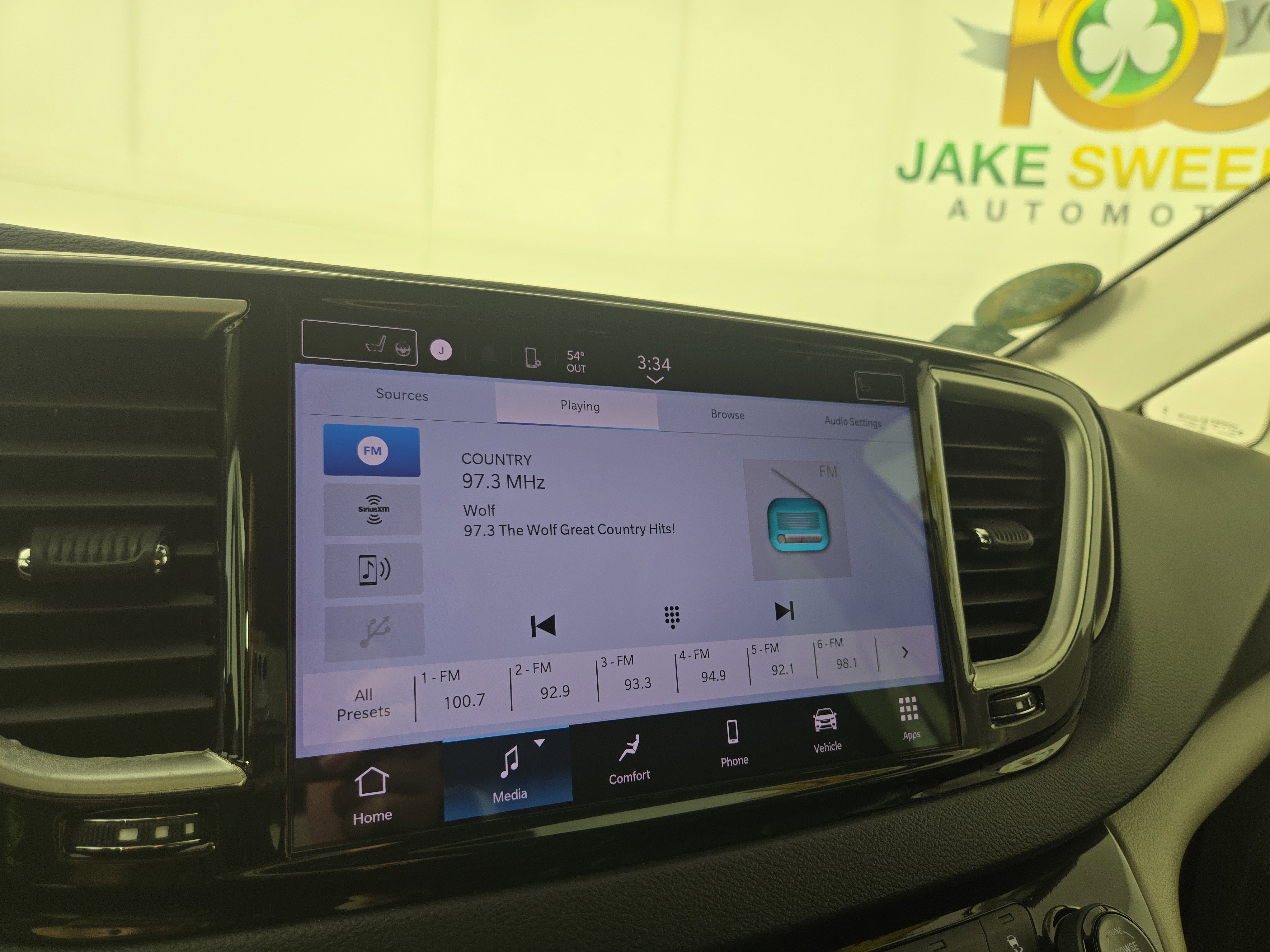 Used 2024 Chrysler Pacifica Touring-L image 20