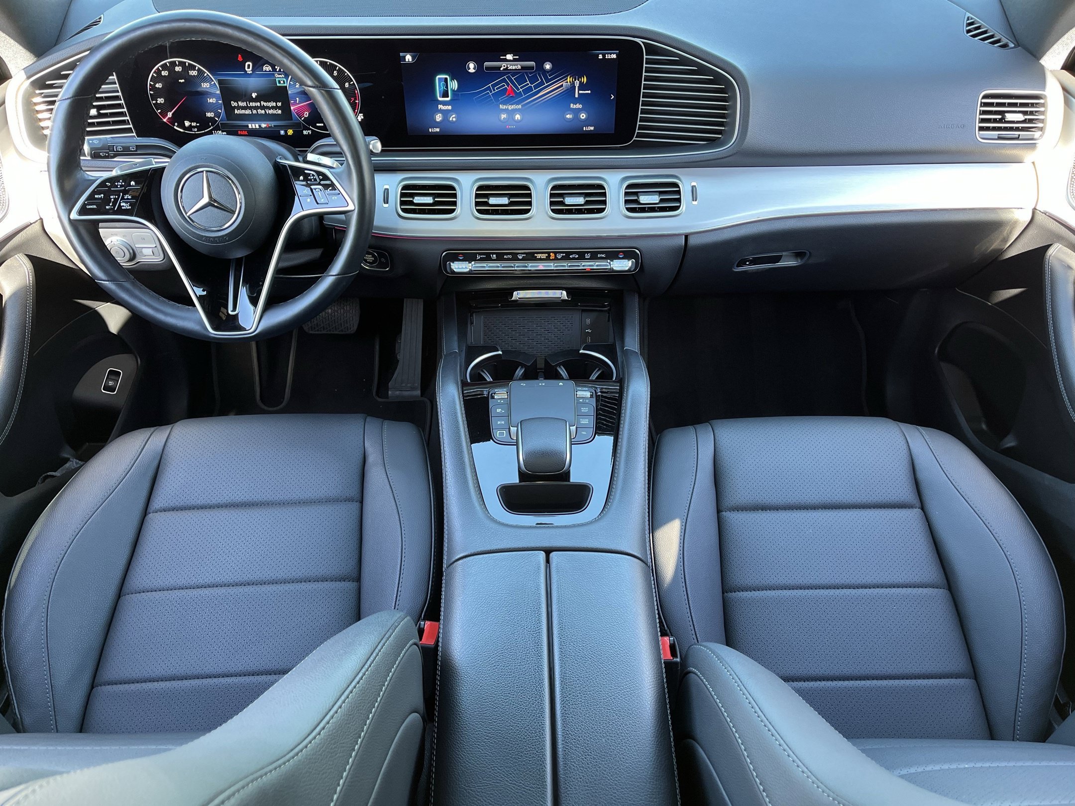 Used 2025 Mercedes-Benz GLE 350 4MATIC w/ Driver Assistance Package image 10