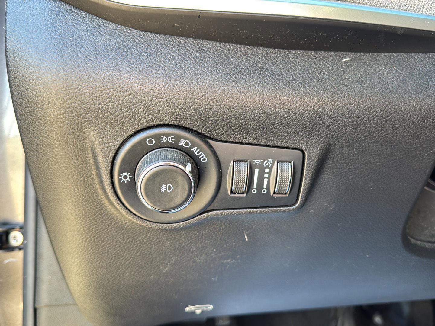 Used 2022 Jeep Compass Latitude AWD/4WD image 13