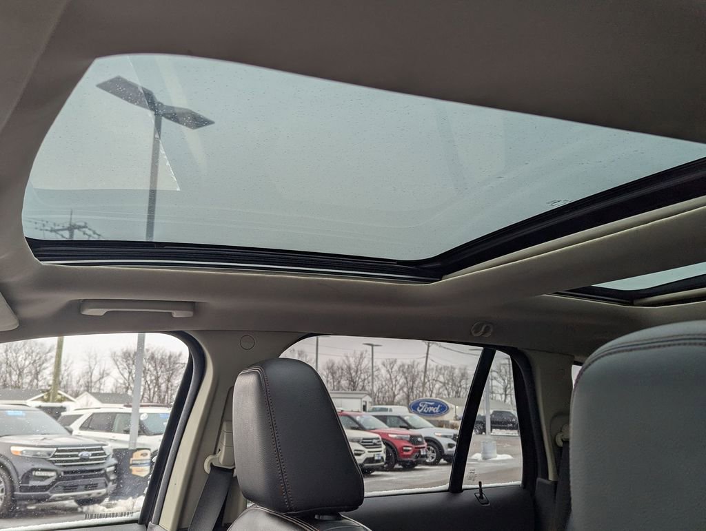 Used 2011 Ford Edge Limited w/ 302A Rapid Spec Order Code image 21