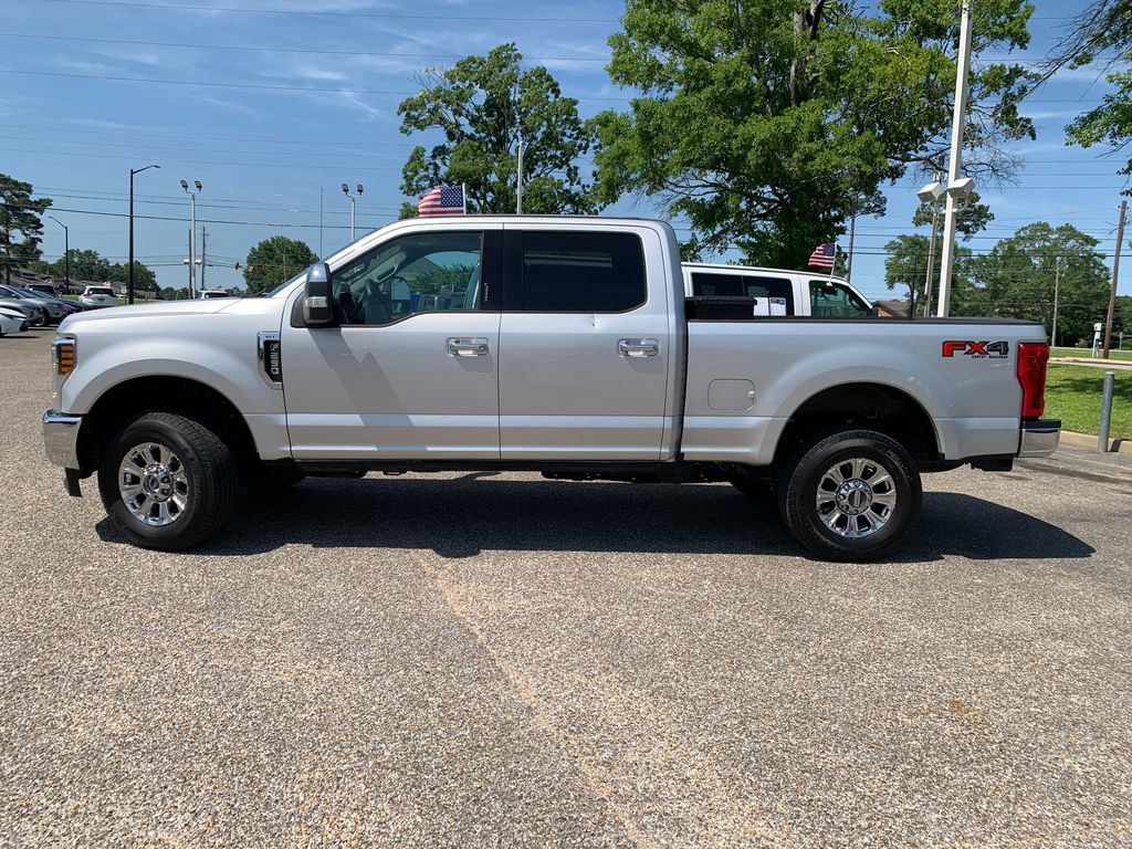 Used 2018 Ford F250 XLT w/ XLT Premium Package AWD/4WD image 5