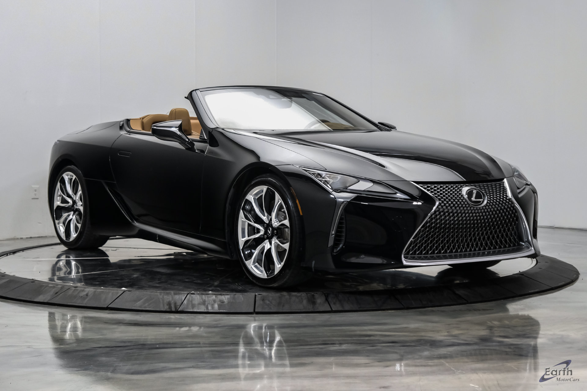Used 2021 Lexus LC 500 Convertible w/ Touring Package RWD image 29