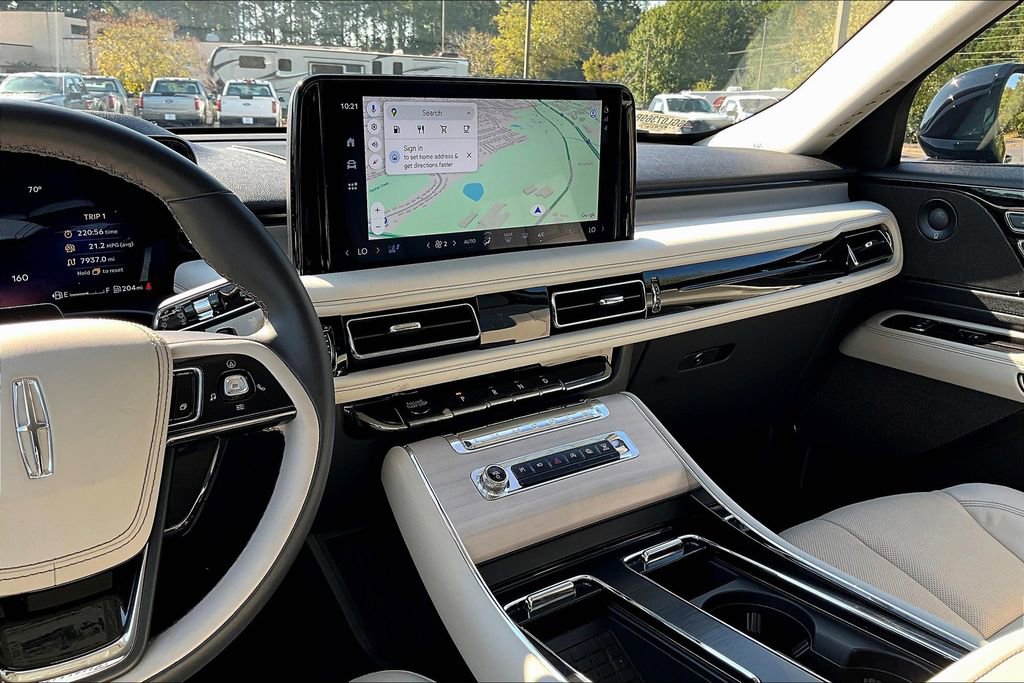 Used 2025 Lincoln Aviator Reserve w/ Illumination Package image 6