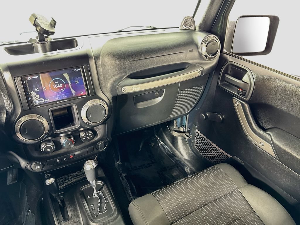 Used 2012 Jeep Wrangler Unlimited Sport w/ Connectivity Group AWD/4WD image 16