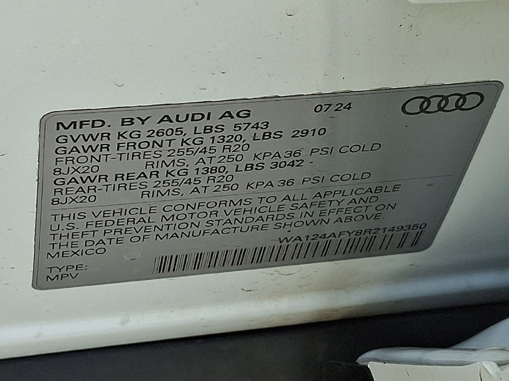 Used 2024 Audi SQ5 Premium Plus AWD/4WD image 30