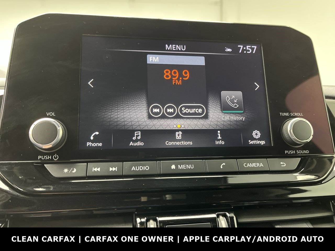 Used 2024 Nissan Pathfinder SV image 19