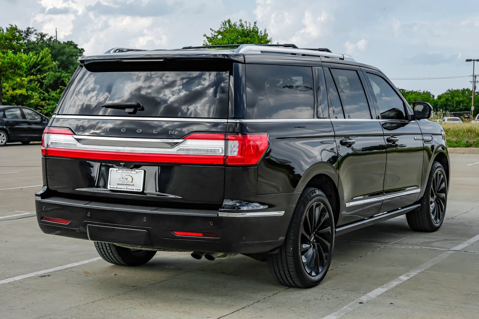 Used 2020 Lincoln Navigator L Reserve w/ Equipment Group 208A Reserve AWD/4WD image 10