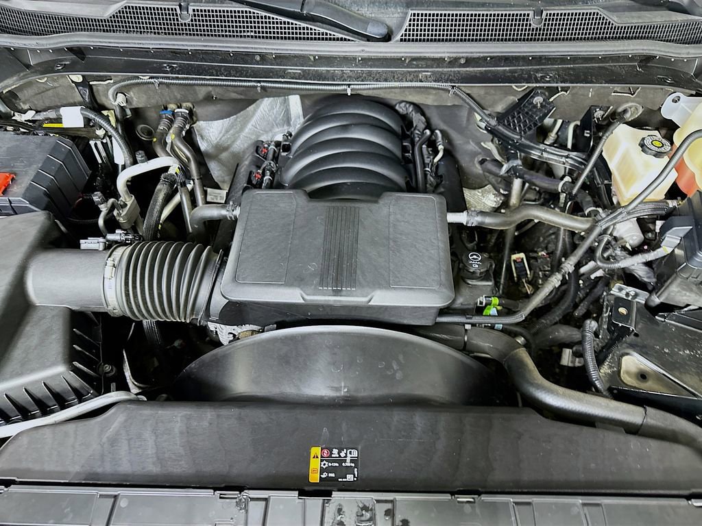 Used 2025 Chevrolet Silverado 2500 LT w/ Convenience Package image 9