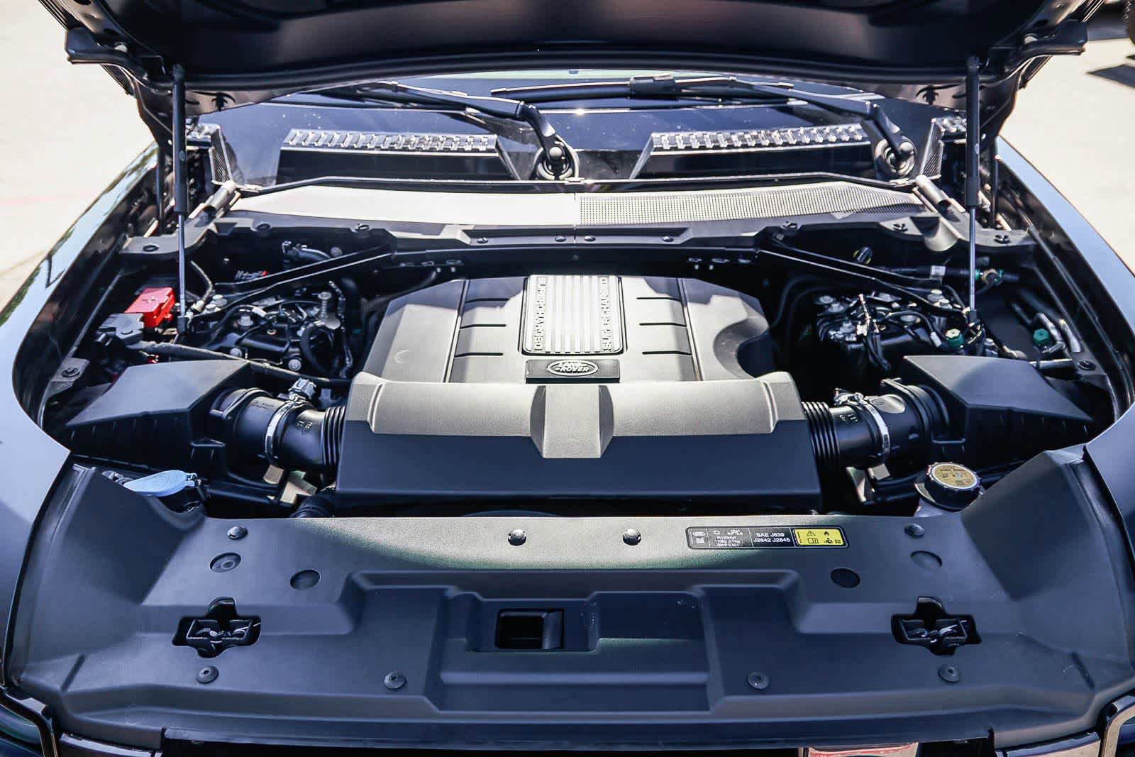 New 2026 Land Rover Defender 130 V8 AWD/4WD image 30