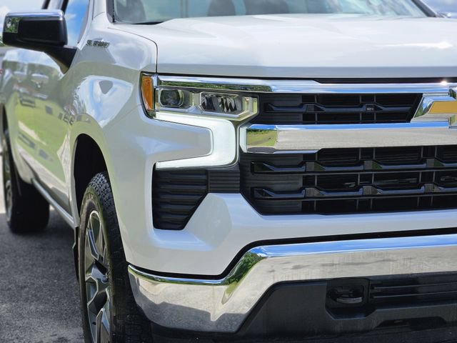 Used 2024 Chevrolet Silverado 1500 LT AWD/4WD image 9