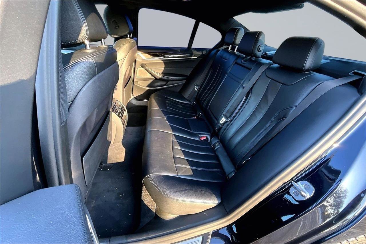 Used 2018 BMW 540i xDrive 540i xDrive w/ M Sport Package image 22