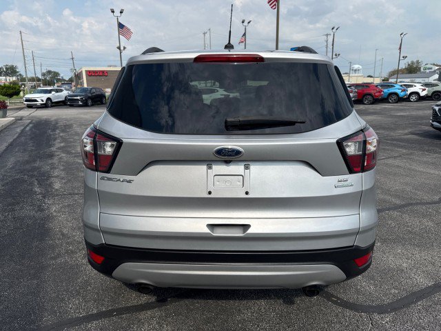 Used 2018 Ford Escape SE FWD image 4