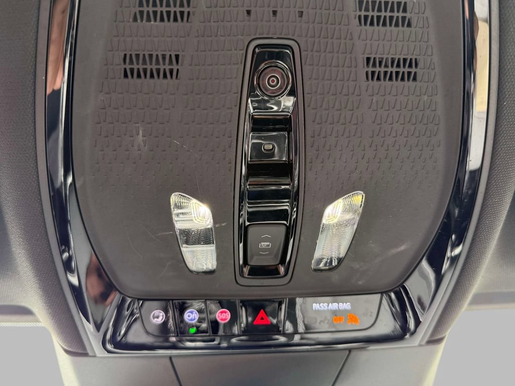Used 2026 Cadillac Lyriq Luxury w/ LPO, Floor Liner Package AWD/4WD image 27