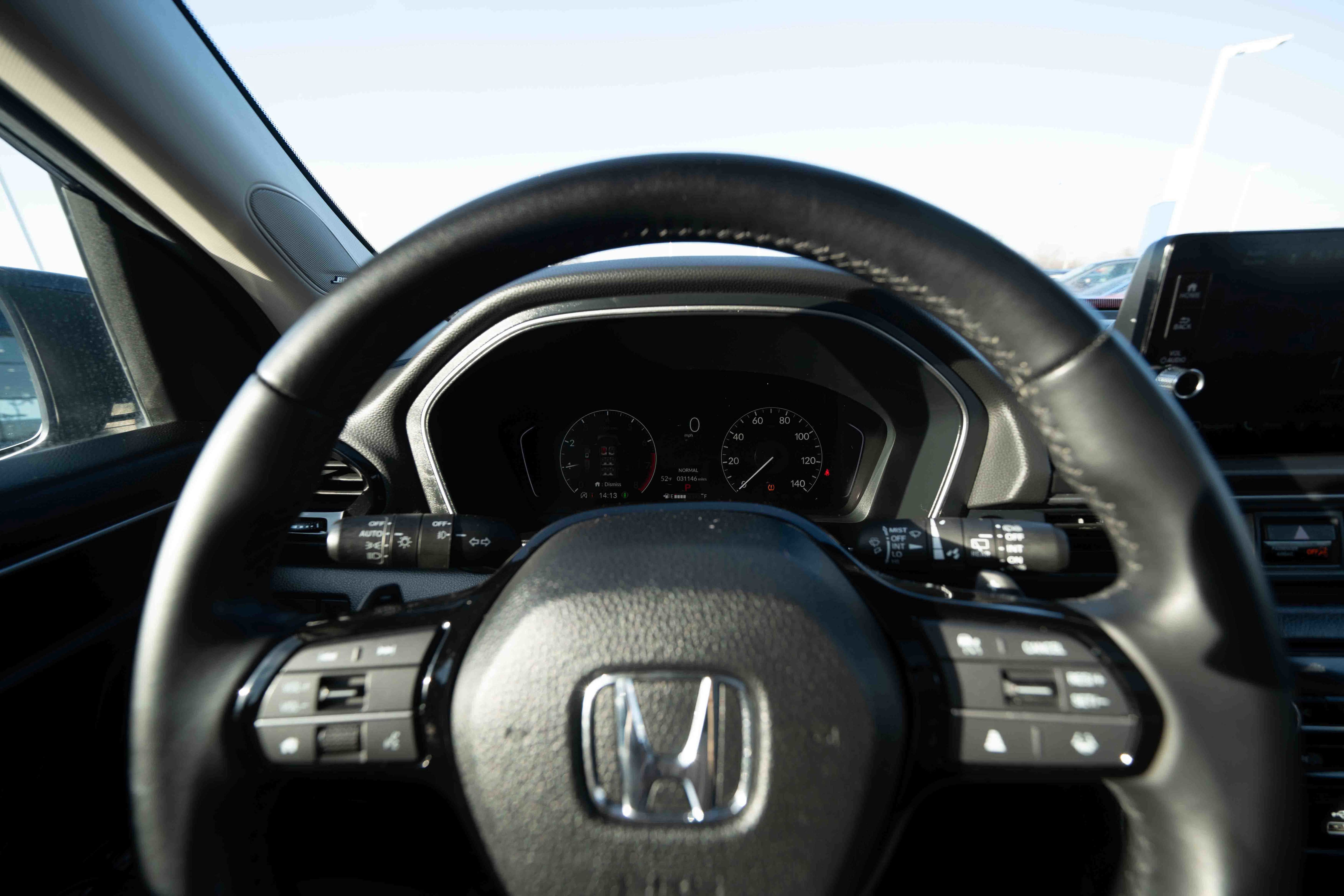 Used 2024 Honda Pilot Touring image 15