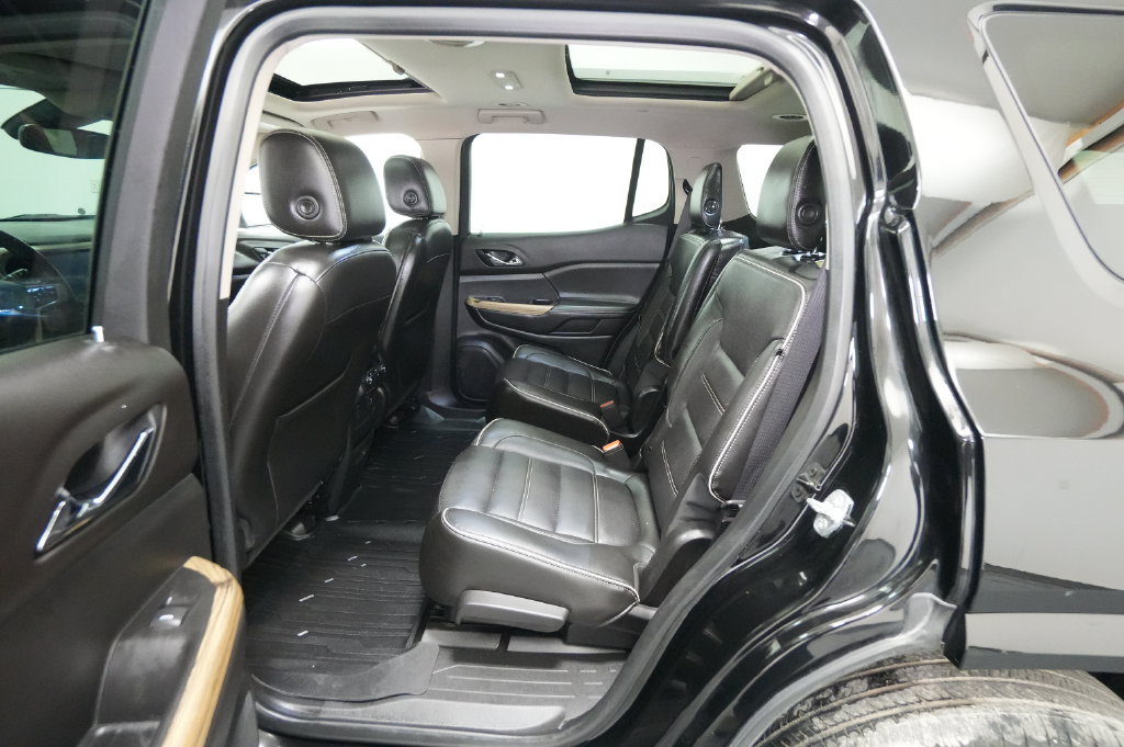 Used 2019 GMC Acadia Denali w/ Technology Package AWD/4WD image 22