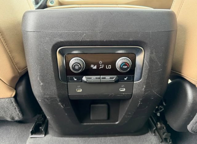 Used 2023 Chevrolet Tahoe Premier w/ Premium Package 2 AWD/4WD image 33