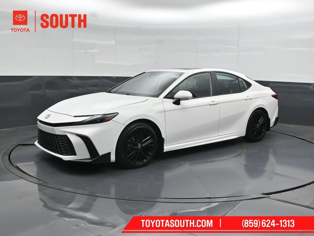 Used 2025 Toyota Camry SE w/ Convenience Package FWD image 6