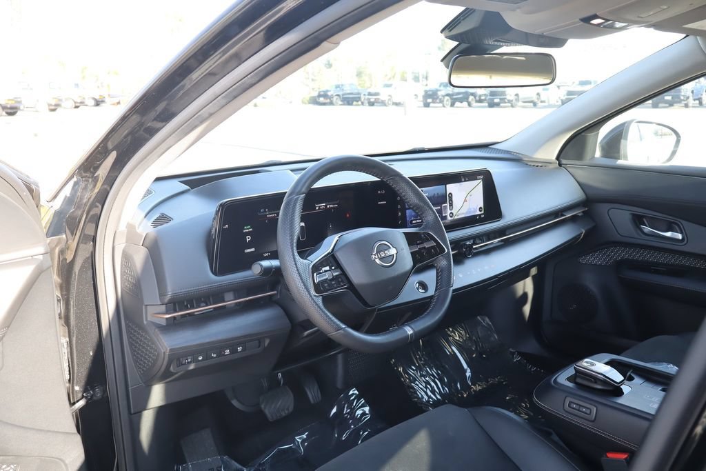 Used 2024 Nissan Ariya FWD image 16