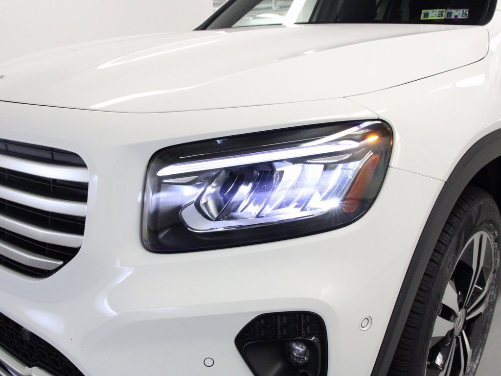 Certified 2025 Mercedes-Benz GLB 250 4MATIC image 9