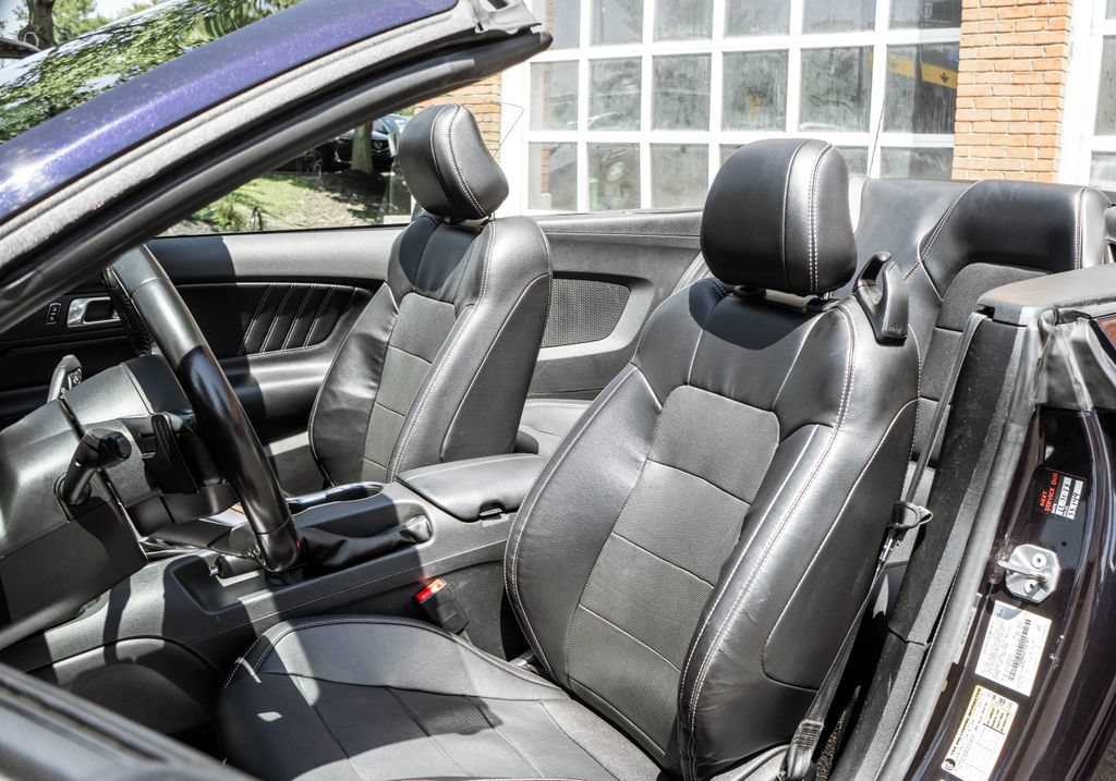 Used 2023 Ford Mustang GT Premium RWD image 8