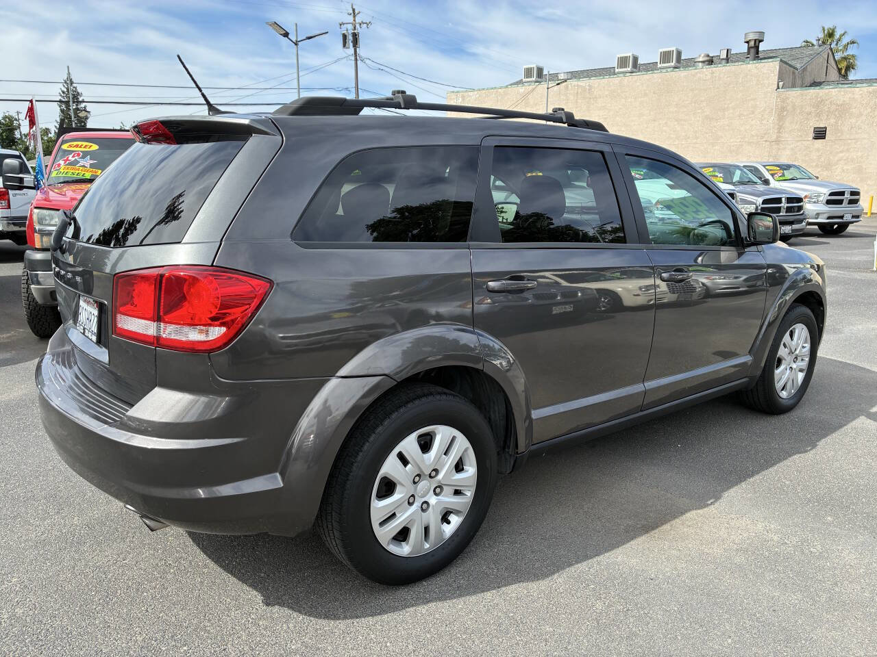 Used 2014 Dodge Journey SE w/ Flexible Seating Group FWD image 2