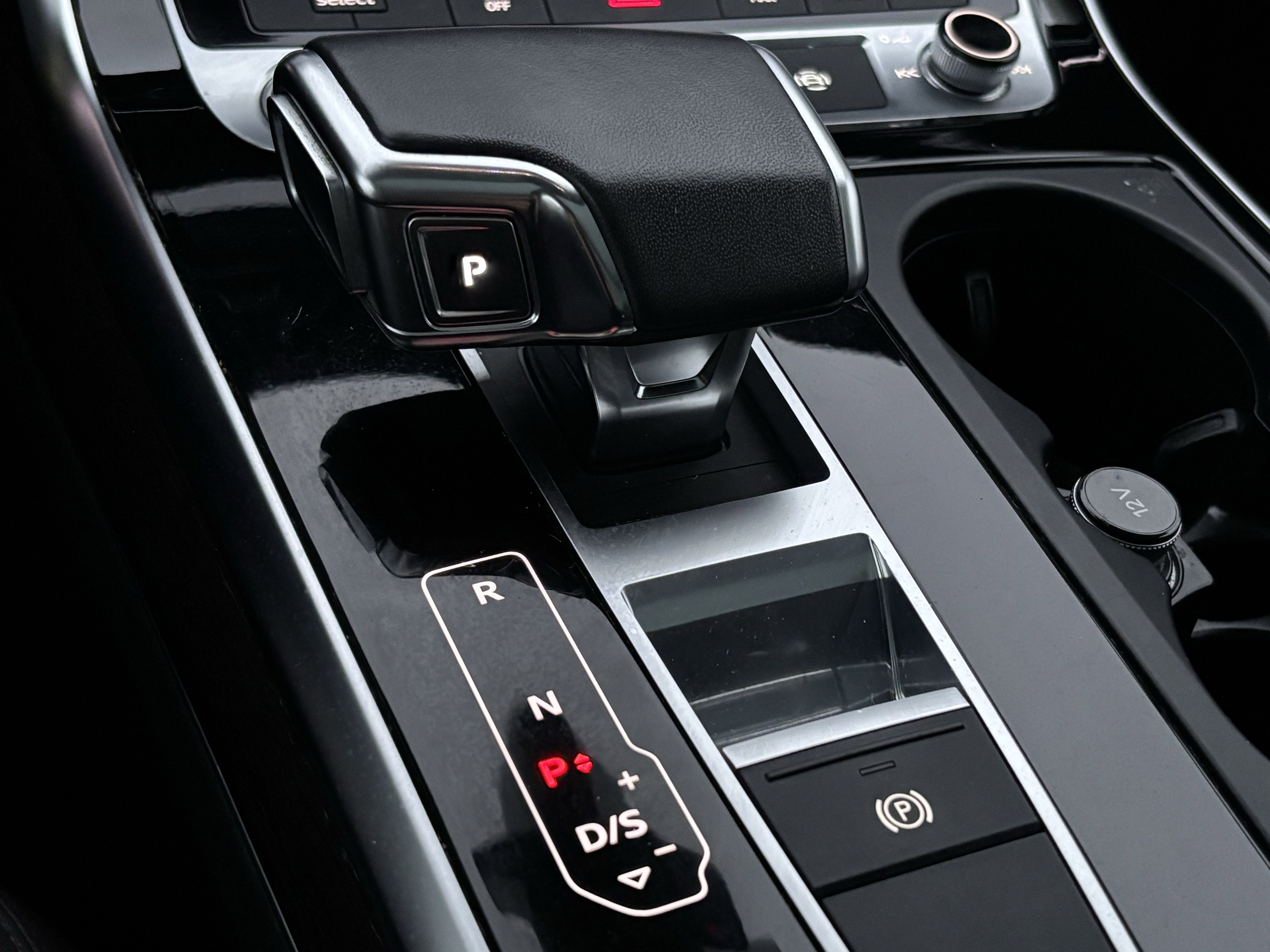 Used 2023 Audi Q7 3.0T Premium w/ Convenience Package image 26