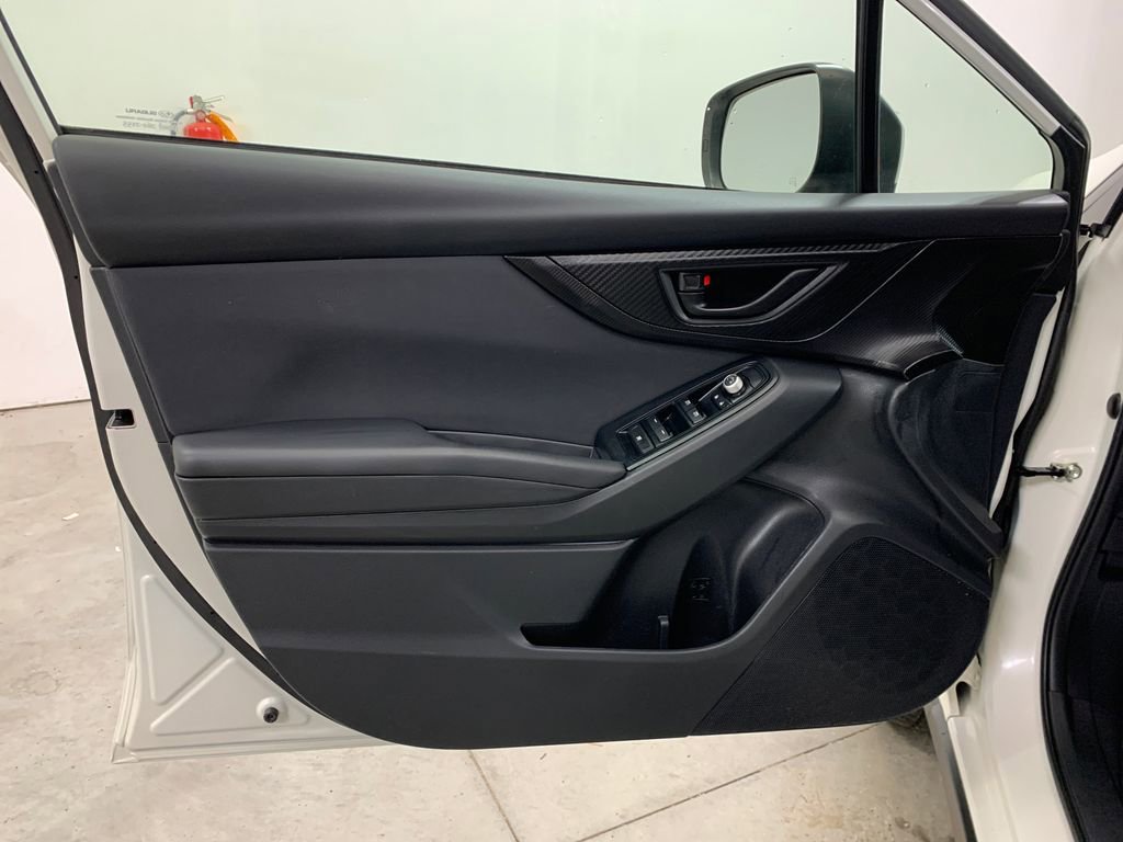 Used 2021 Subaru Crosstrek 2.0i Premium image 5