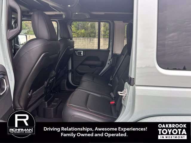 Used 2024 Jeep Wrangler Unlimited Rubicon AWD/4WD image 10