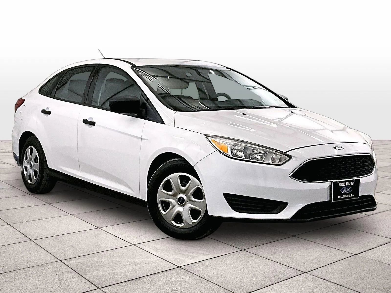 Used 2018 Ford Focus S FWD image 2