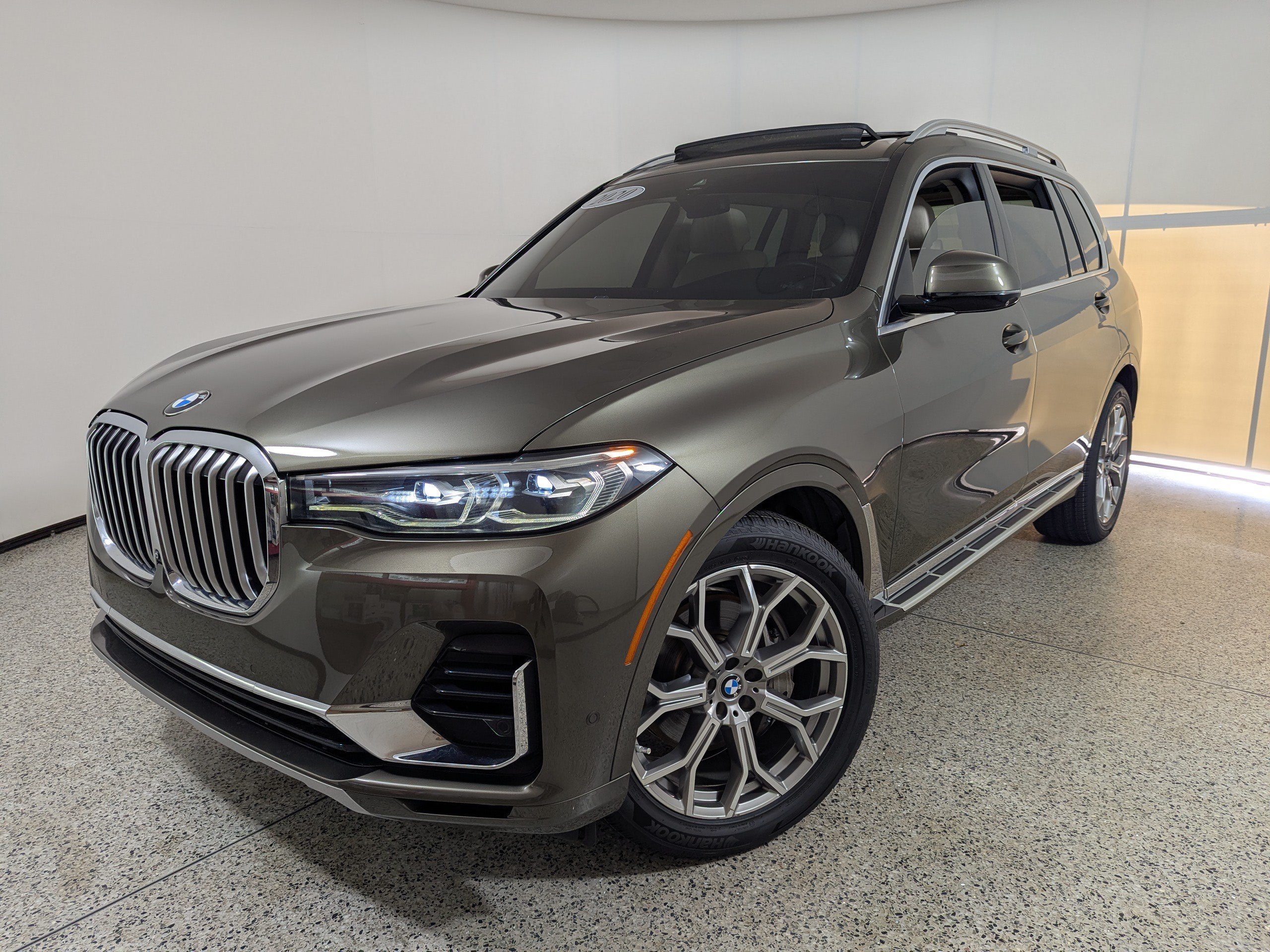 Used 2020 BMW X7 xDrive40i w/ Premium Package AWD/4WD image 23