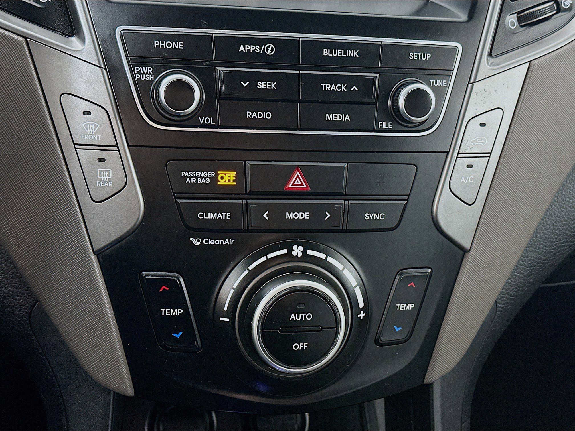 Used 2018 Hyundai Santa Fe Sport w/ 2.4L Value Package 02 image 15