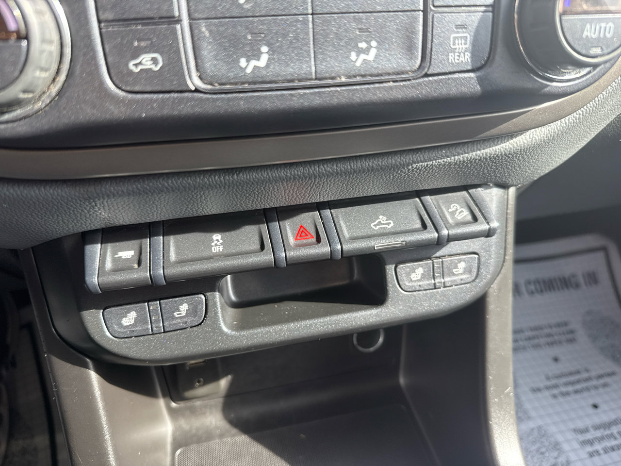 Used 2017 Chevrolet Colorado Z71 image 23