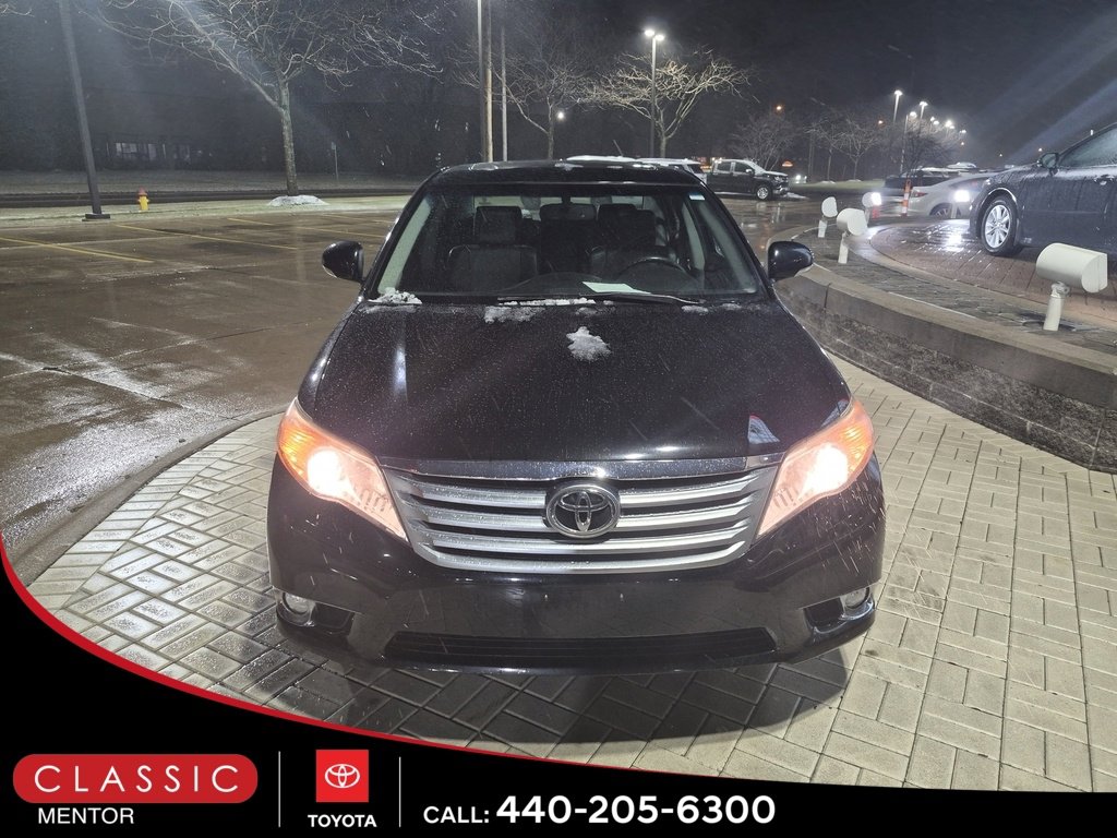 Used 2012 Toyota Avalon XLS image 2