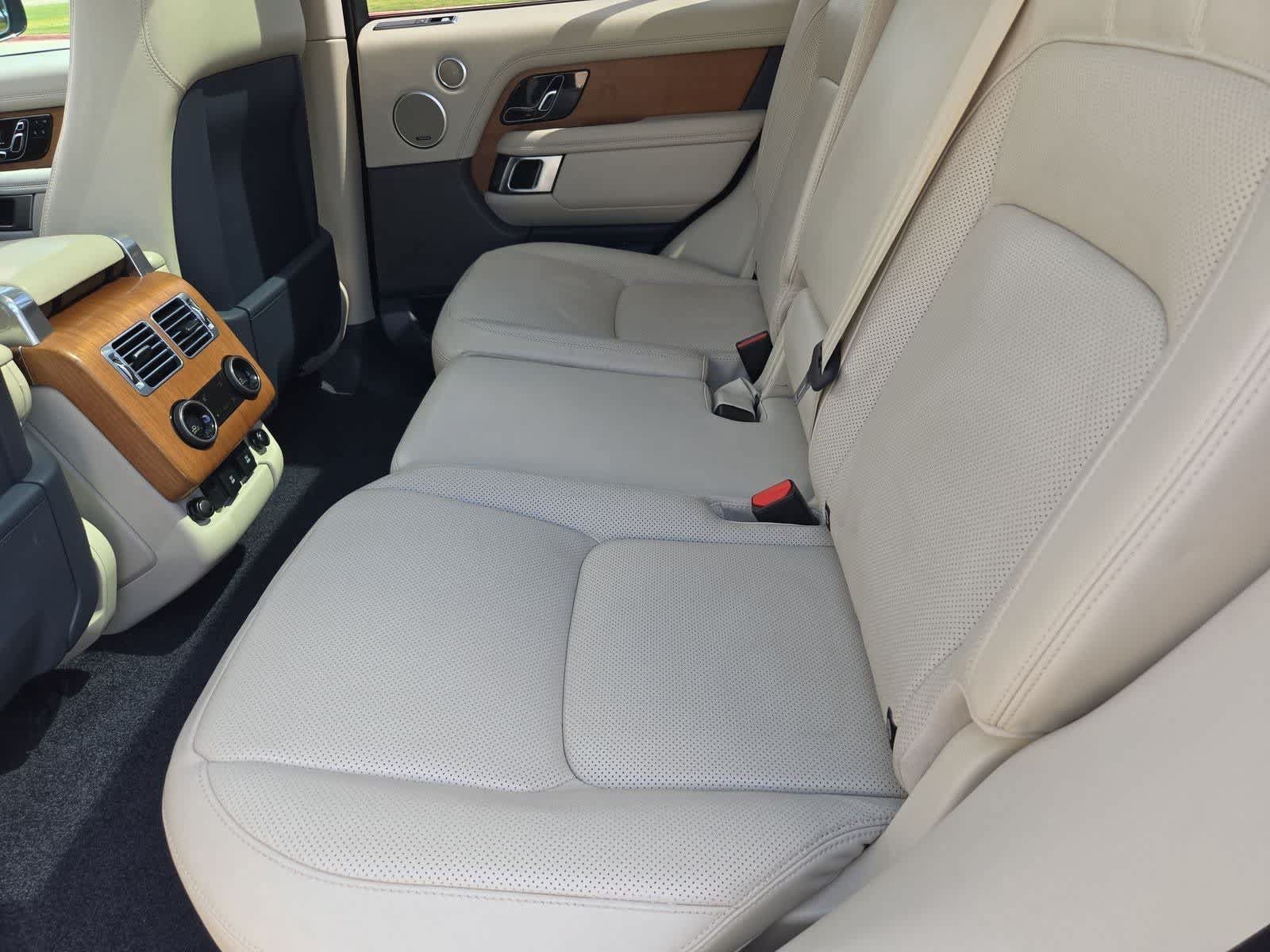 Used 2019 Land Rover Range Rover Supercharged AWD/4WD image 18