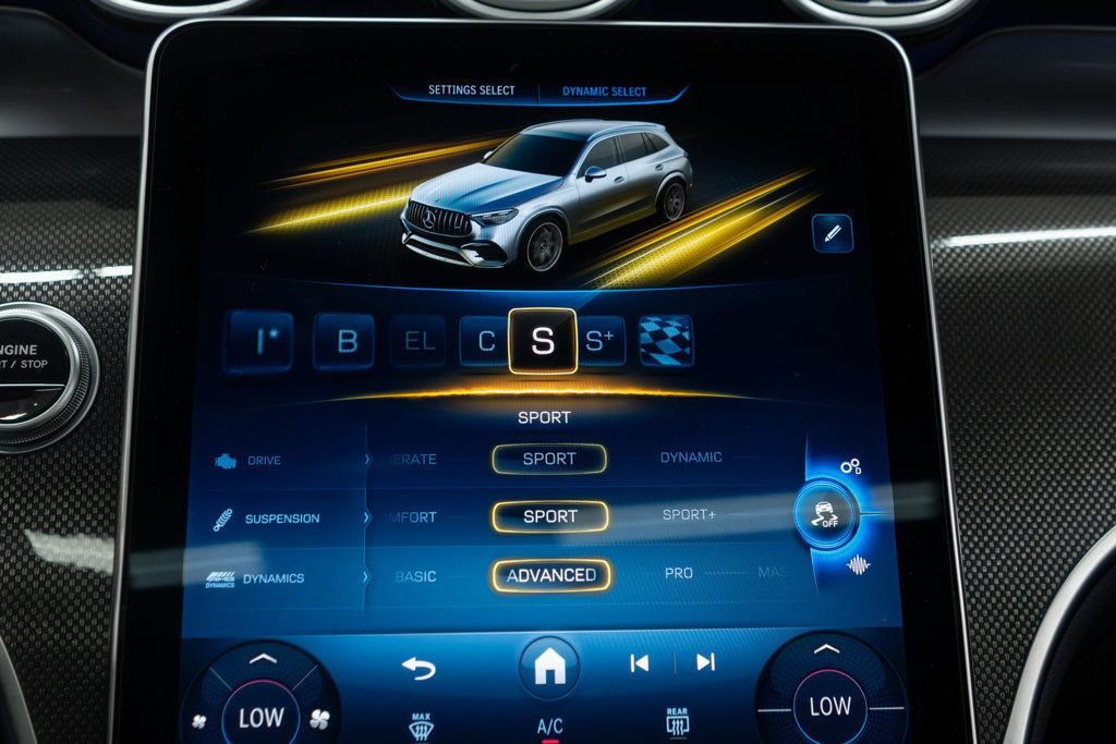Used 2025 Mercedes-Benz GLC 63 AMG S image 31