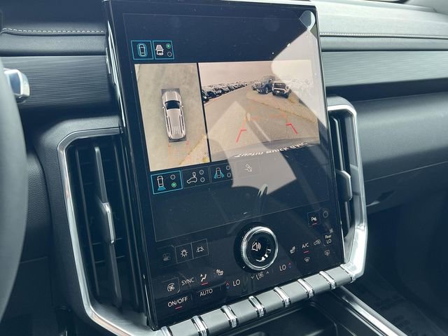 New 2025 GMC Acadia Elevation FWD image 17