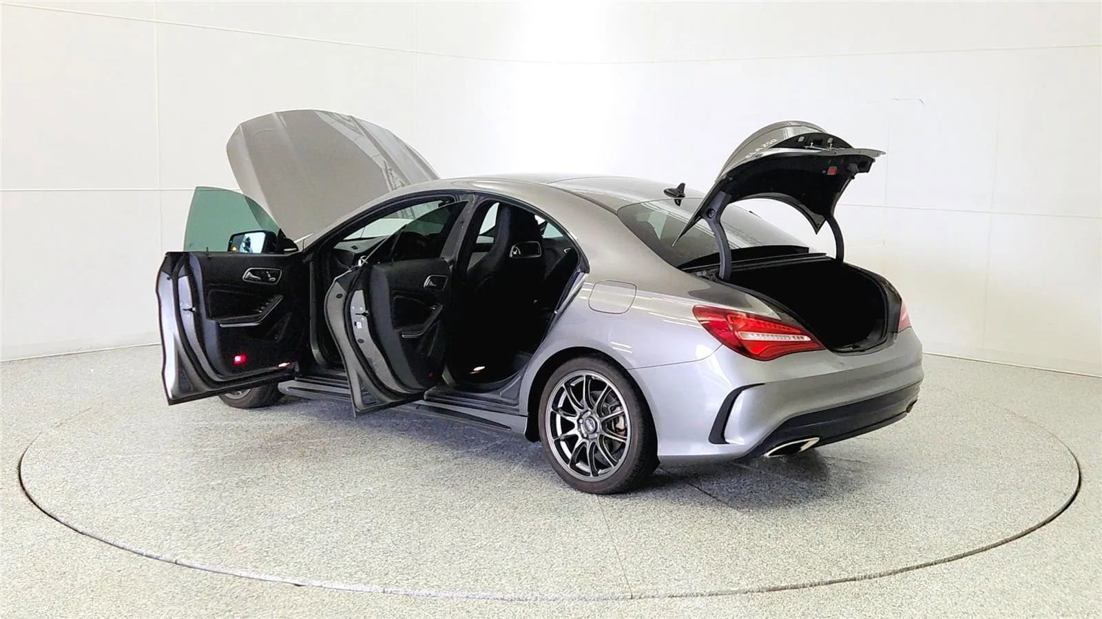 Used 2019 Mercedes-Benz CLA 250 image 11