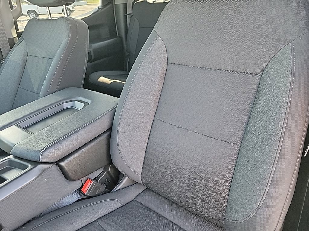 Used 2024 Chevrolet Silverado 1500 Custom image 12