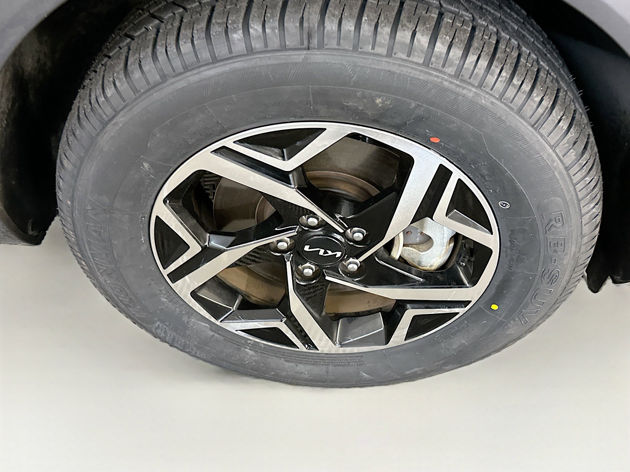 Used 2024 Kia Sportage LX image 11