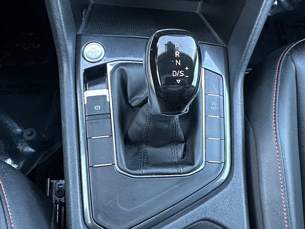 Used 2024 Volkswagen Tiguan Wolfsburg Edition image 17