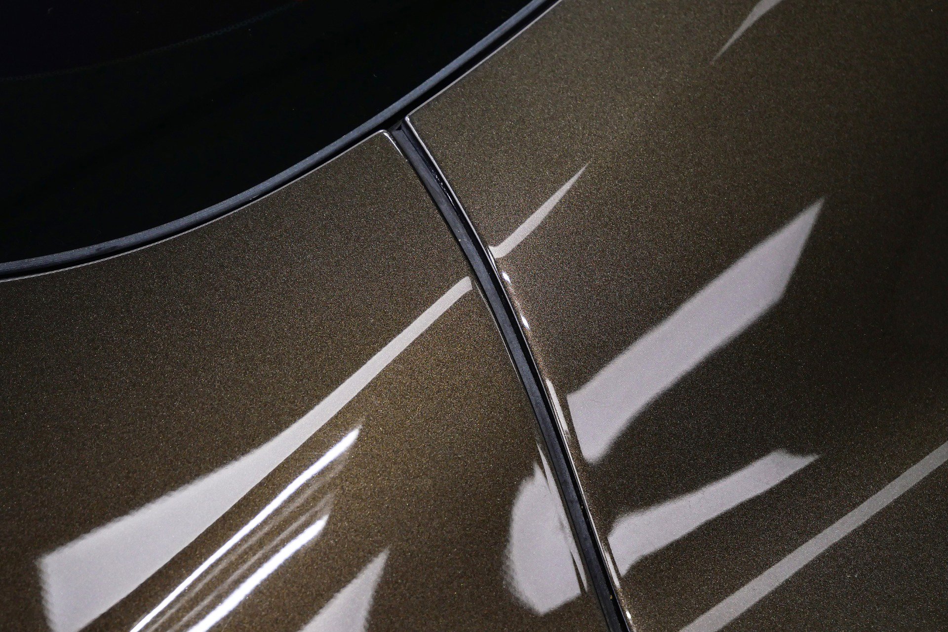 Used 2014 Aston Martin Vanquish Coupe image 42